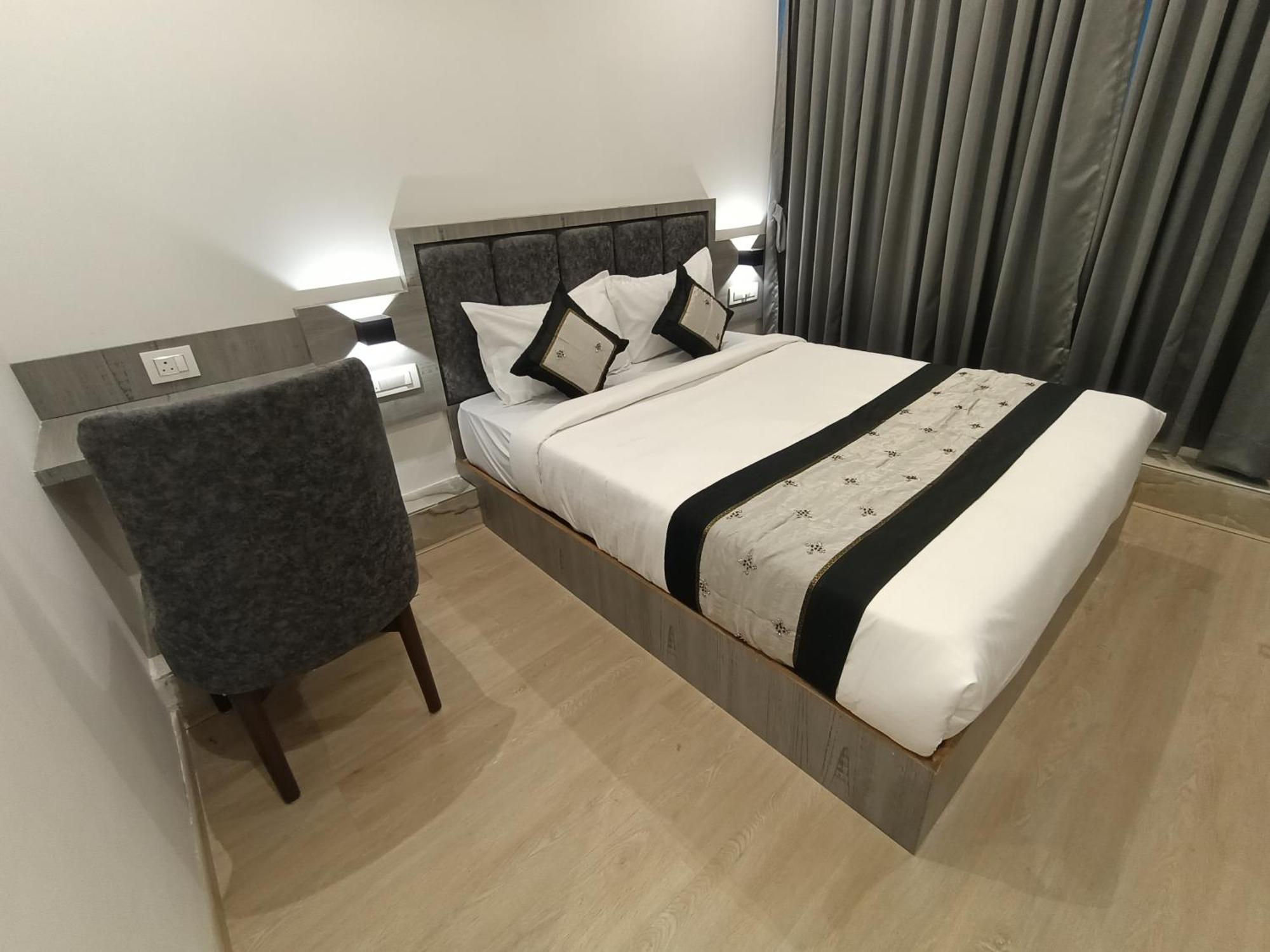 Hotel Beverly Palace Santacruz - Near Bkc - Mumbai Airport T1 Екстериор снимка